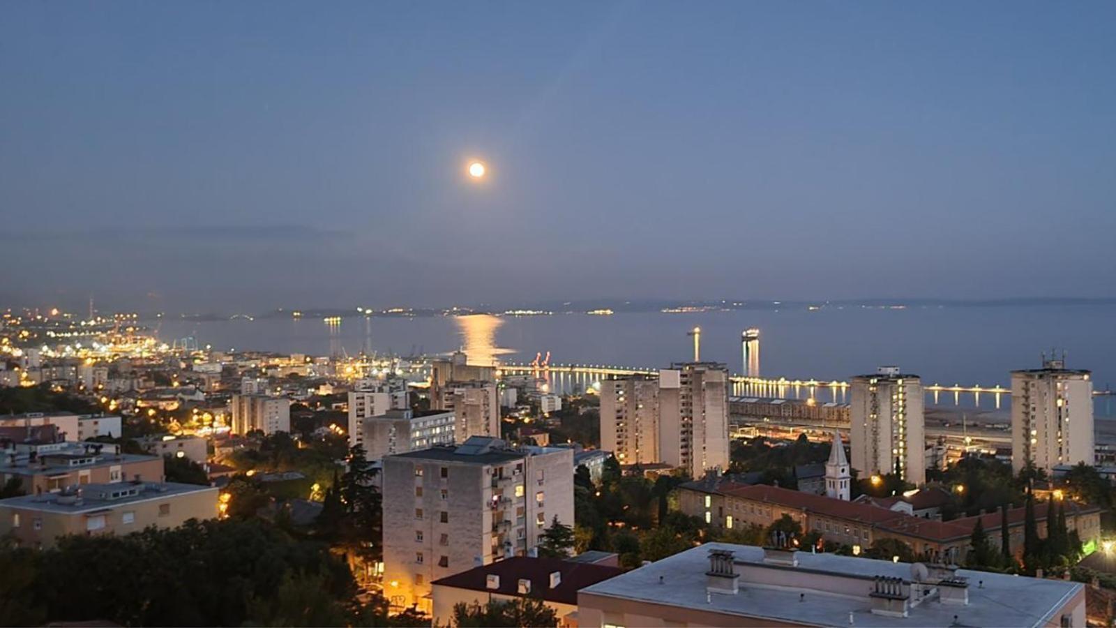 Qr Apartment For Family, Couples, And Friends Stay In Rijeka Luaran gambar